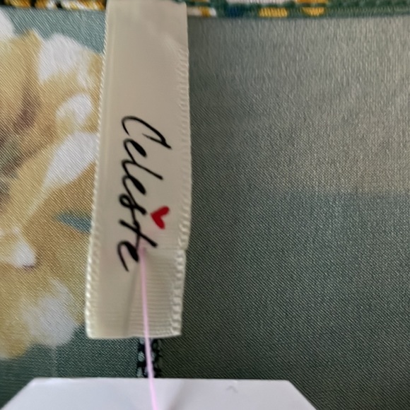 Dress - Picture 3 of 4